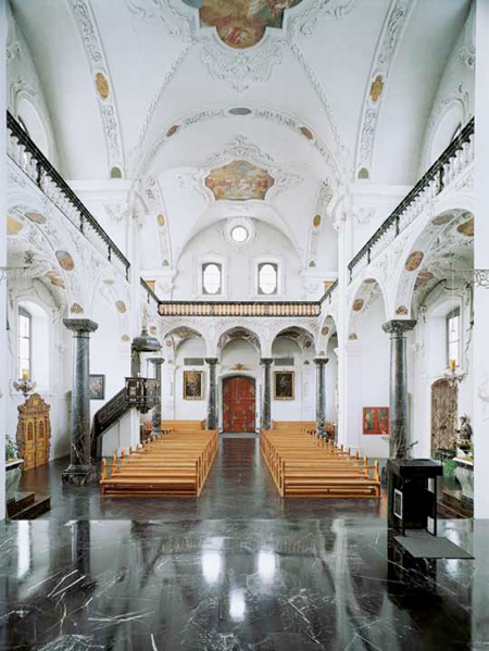 La chiesa del monastero di Pfäfers con affreschi di Francesco Giorgioli